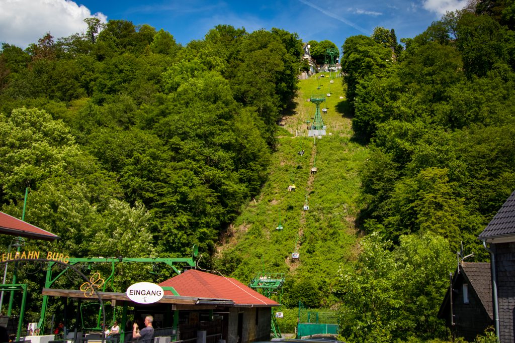 Fahrradtour im Bergischen Land - Seilbahn Burg