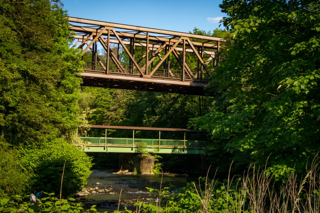 Fahrradtour im Bergischen Land - Eisenbahnbrücke über die Wupper bei Leichlingen