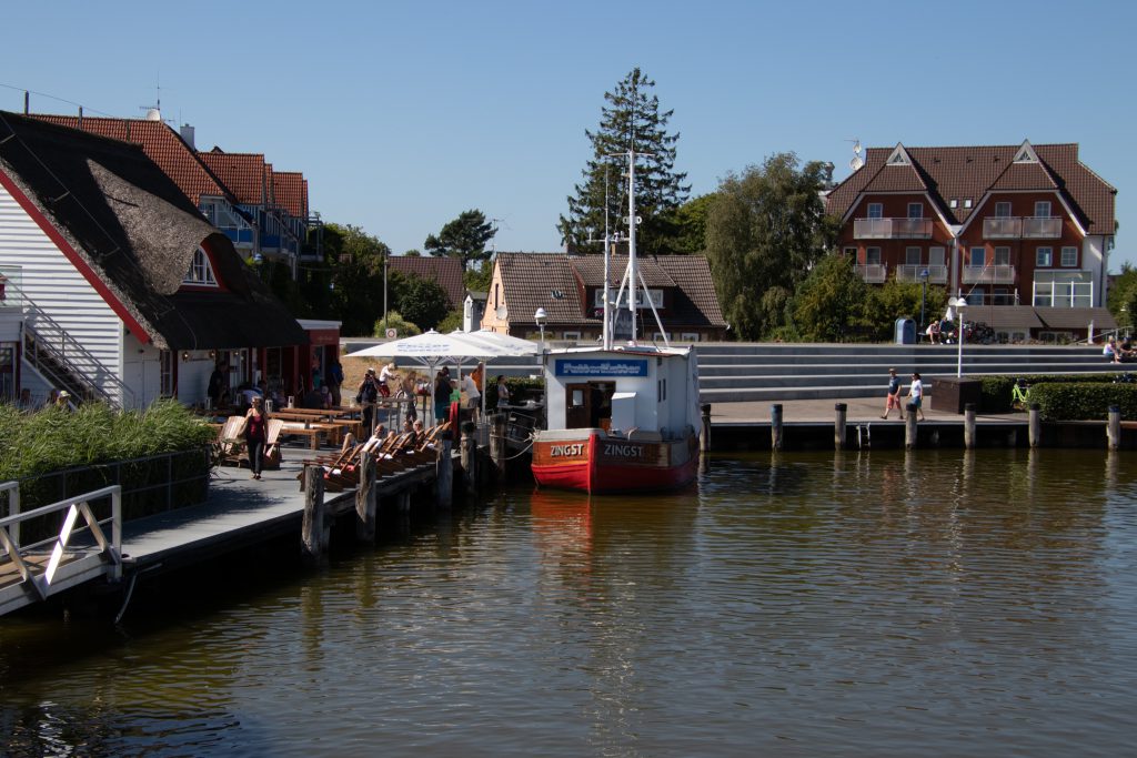 Ostsee - Zingst - Barther Bodden - Futter Kutter im Hafen von Zingst