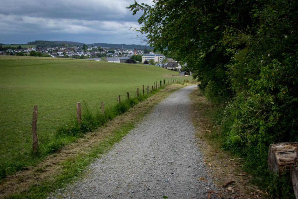 Unterwegs im Bergischen Wanderland: Streifzug Nr. 8 – Steinhauerpfad in Lindlar