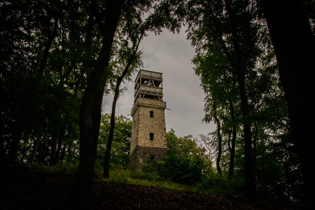 Wanderung um den Laacher See - Der Lydiaturm