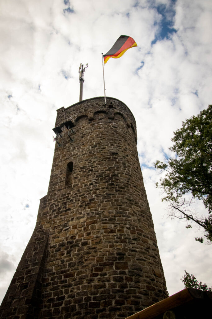 Wandern auf dem Streifzug Nr. 14 - Höhlenweg Engelskirchen - Haldyturm