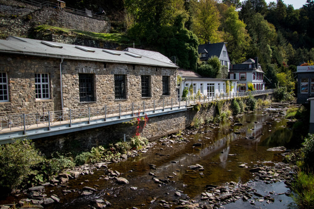 Wandern in Monschau - Markthalle an der Rur