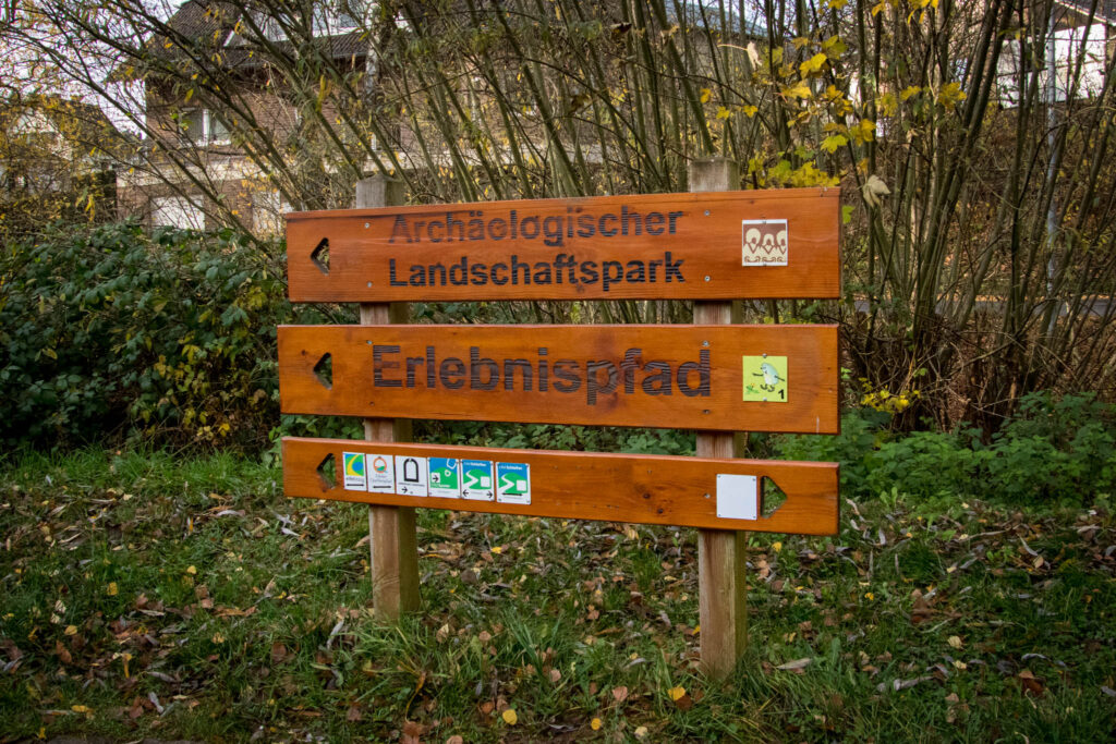 Wandern auf dem Löwenzahn Erlebnispfad in Nettersheim in der Eifel