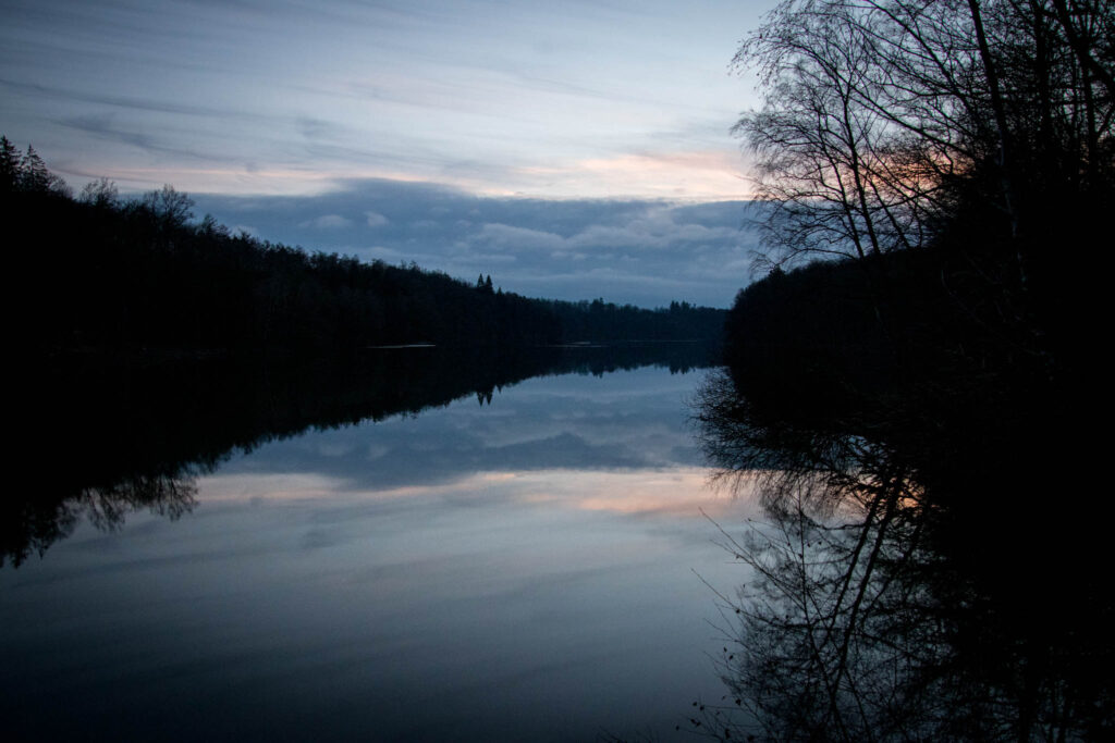 Wandern rund um die Neyetalsperre