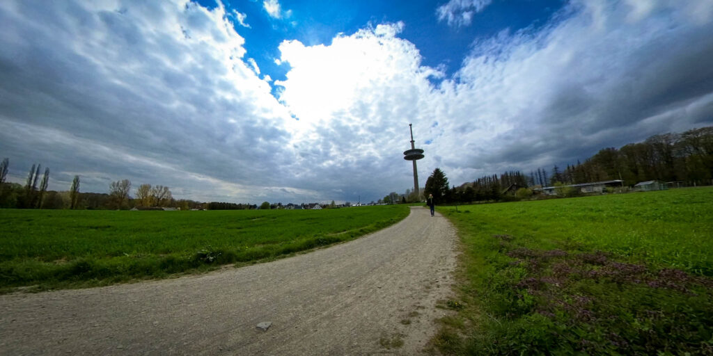 Wanderung von Witzhelden aus rund um die Sengbachtalsperre nach Schloss Burg