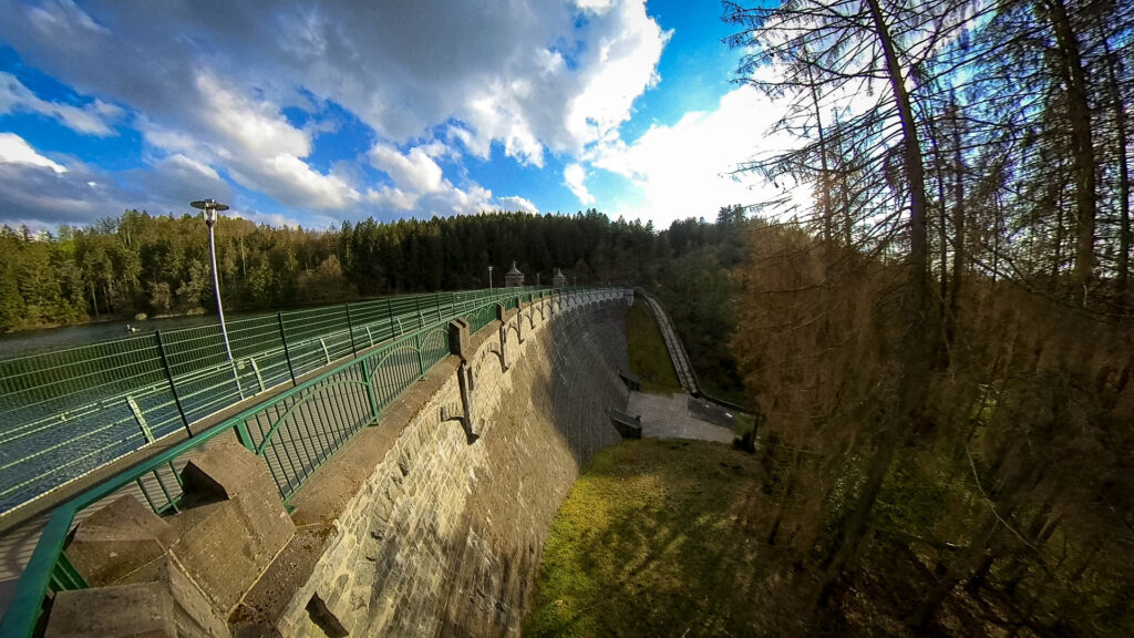 Wanderung von Witzhelden aus rund um die Sengbachtalsperre nach Schloss Burg