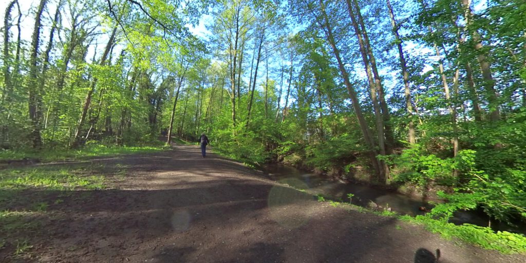 Wandern auf dem Obstweg Leverkusen - Im Wiembachtal